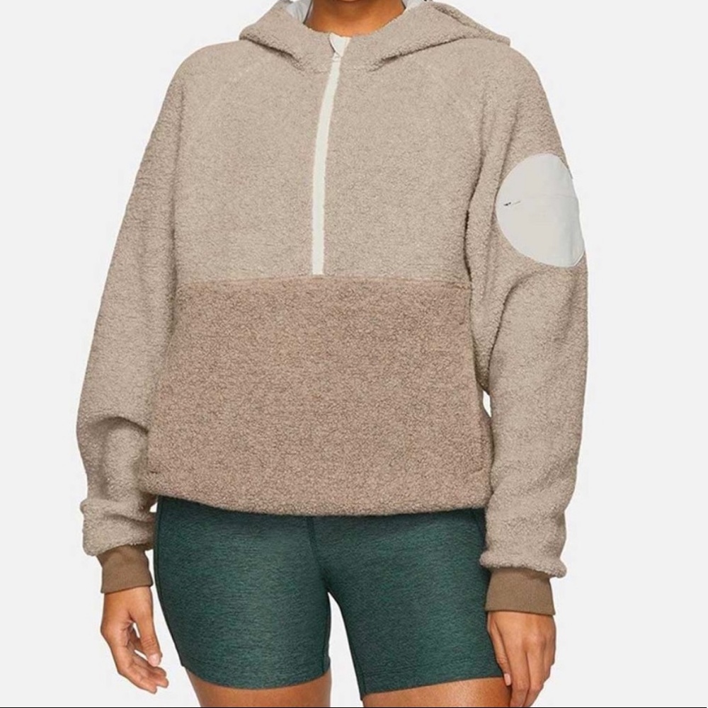 Outdoor Voices Megafleece Quarter Zip Hood Jacket